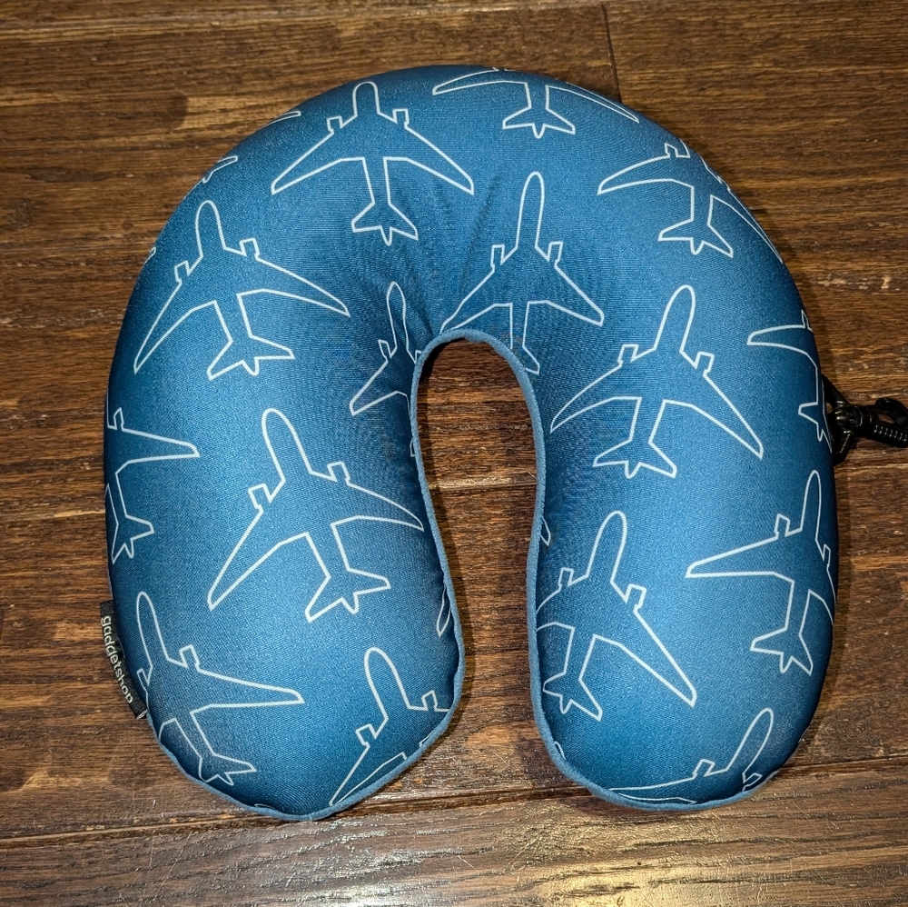 Gadgetshop Travel Neck Pillow Foam Bean Filled